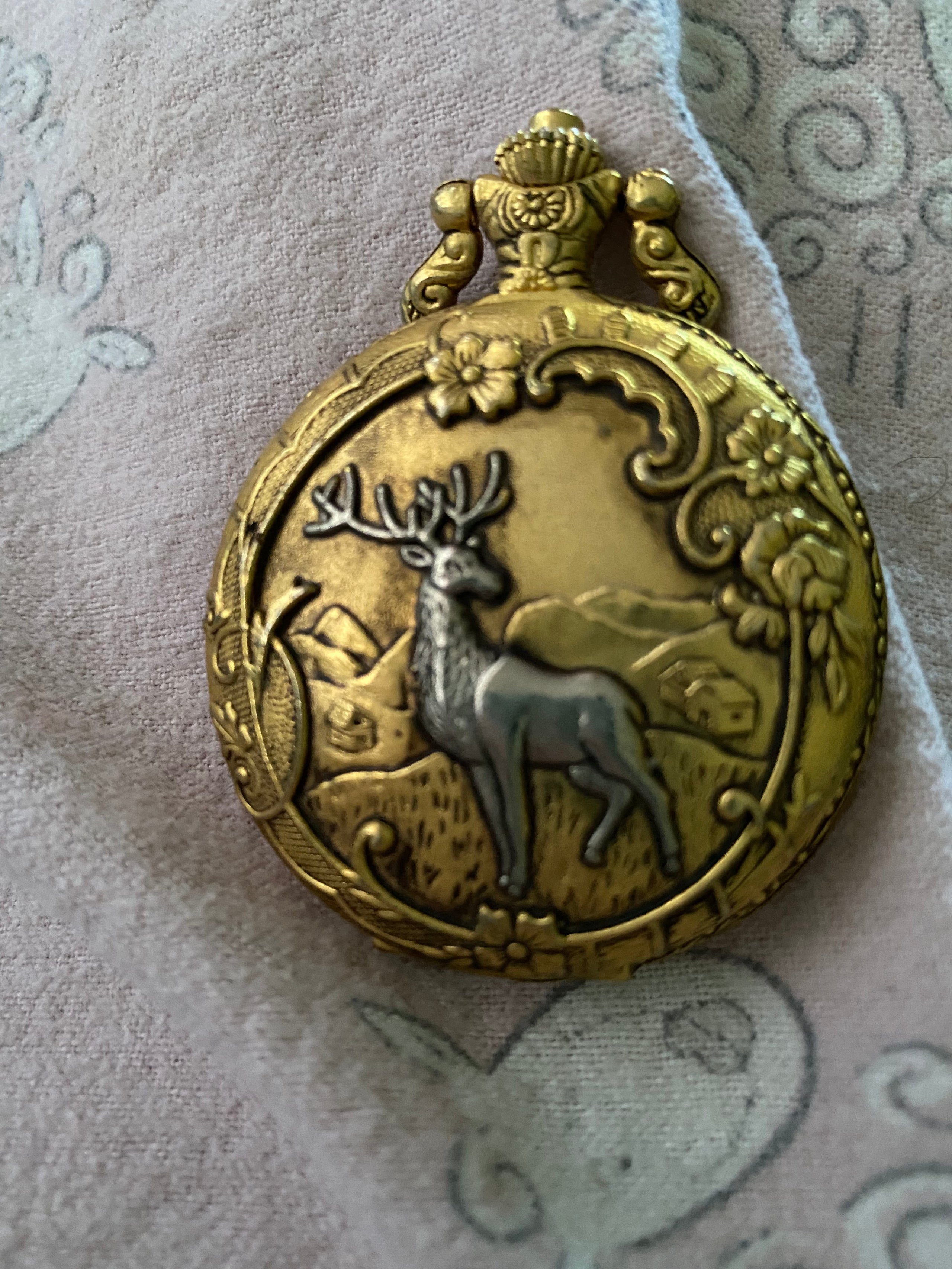 Milan quartz pocket watch deer discount
